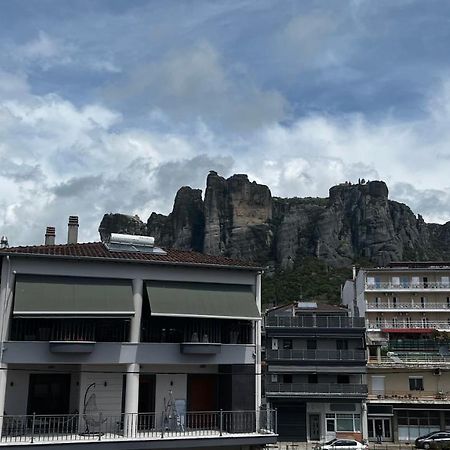 The Side Of Meteora Majestic Apartment 칼람파카 외부 사진